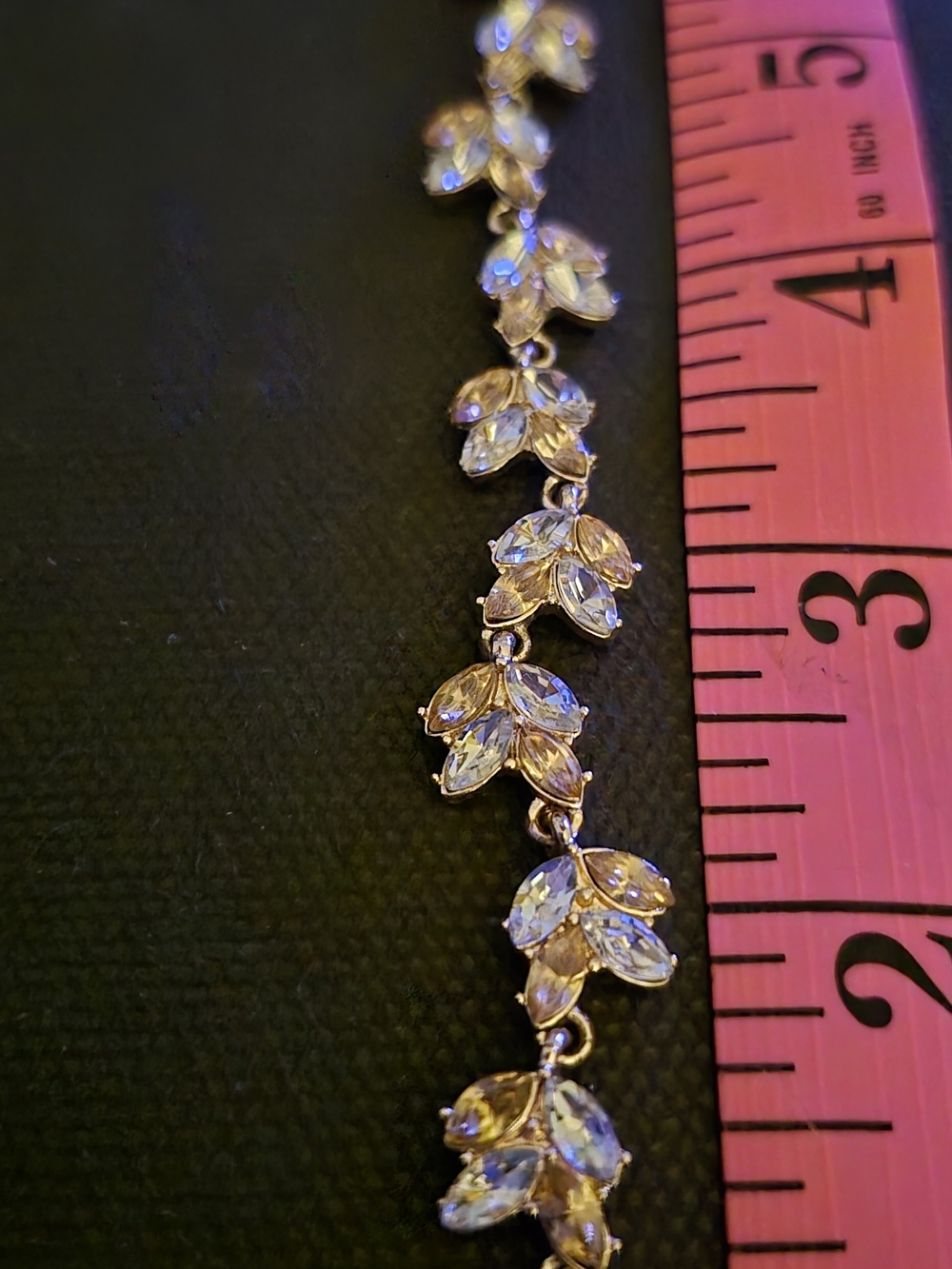 Delicate Crystal Leaf-Link Bracelet in Clear/Gold